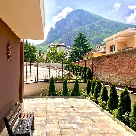 Comfort Luxury Apartments Vratsa Exterior photo